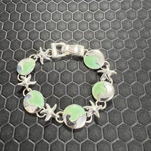 Star Fish Wave Bracelet Mint Green Made of Sterling Silver